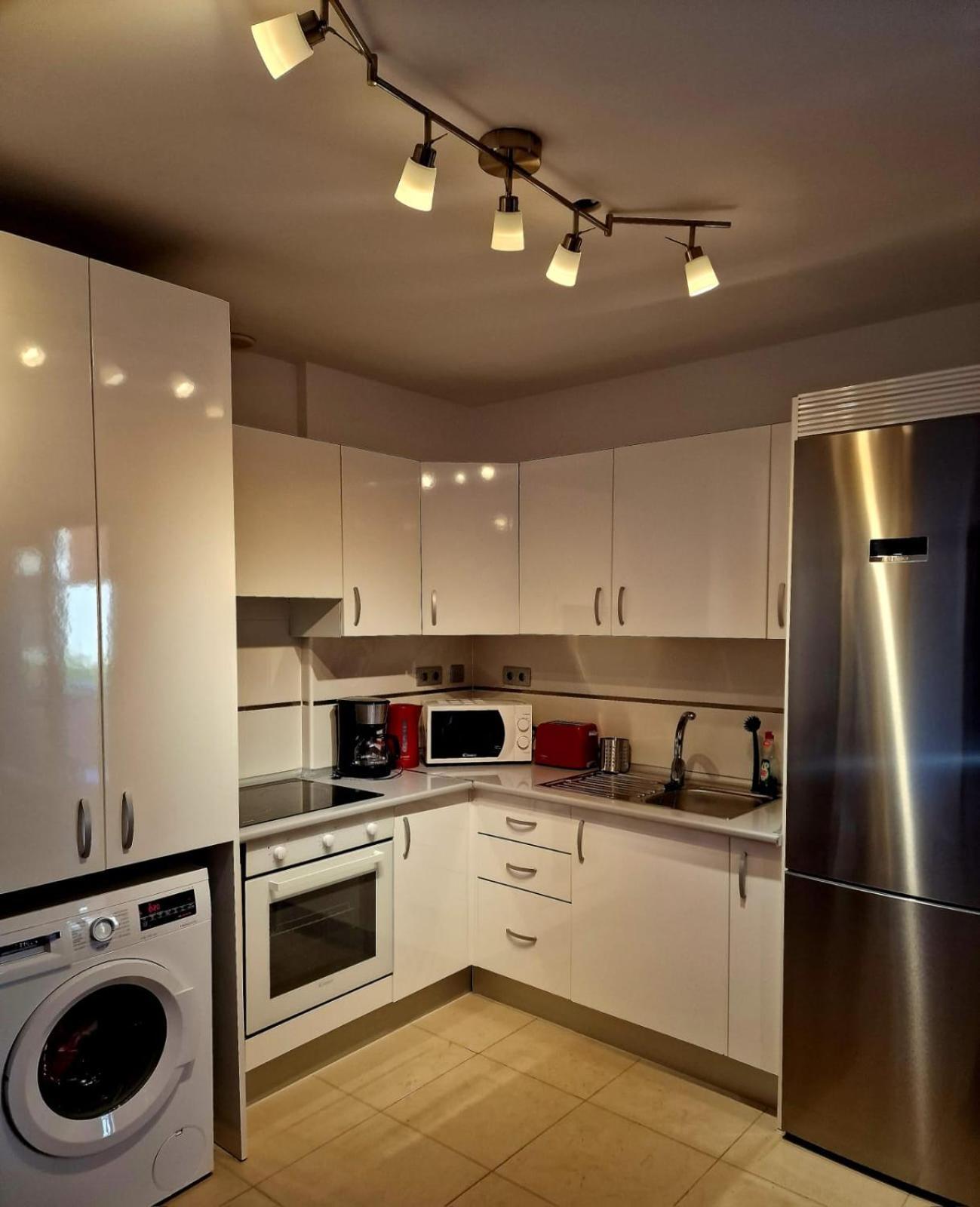 Alcala Seaside Apartment, Two Rooms, Private Parking Ngoại thất bức ảnh