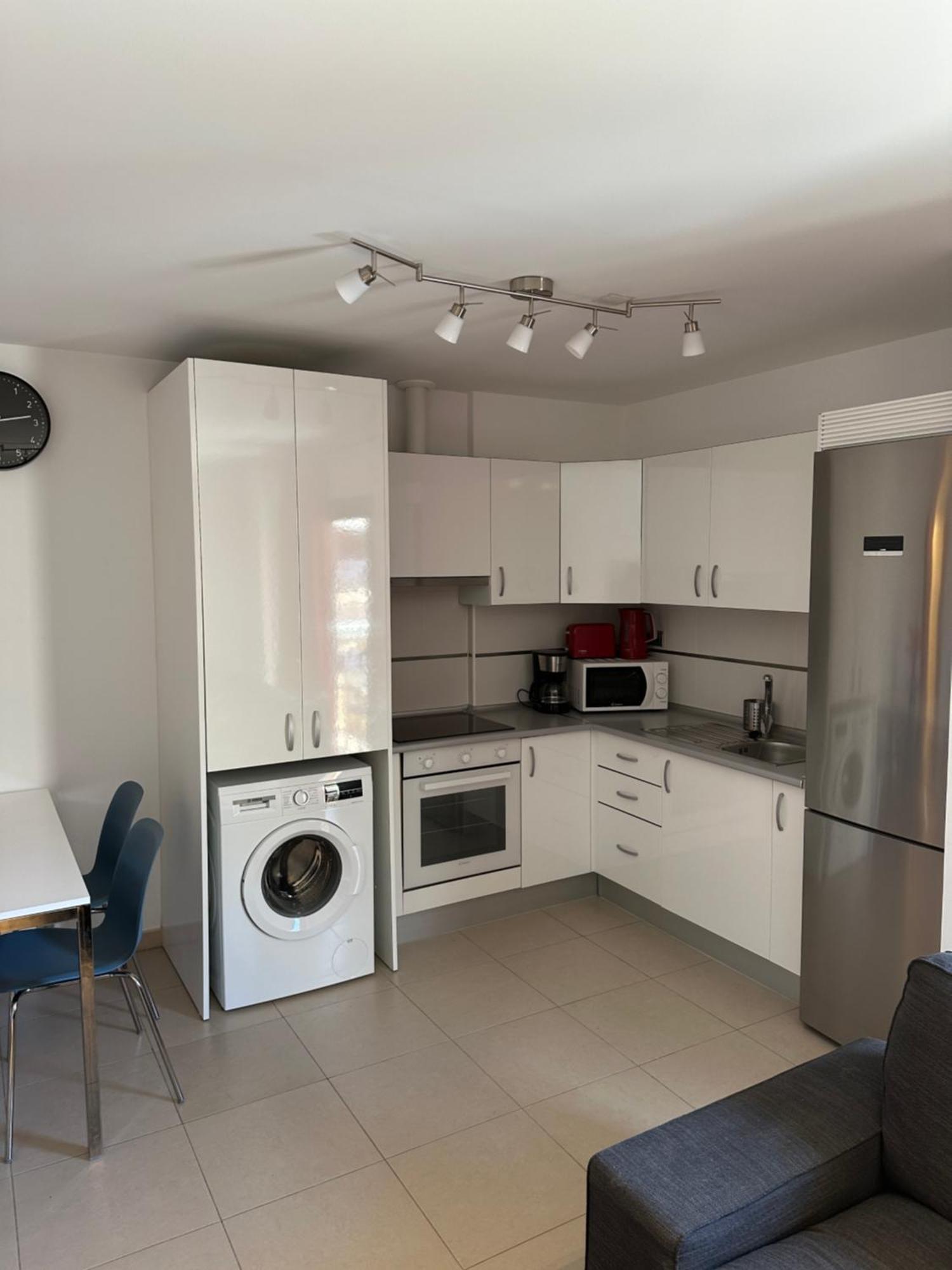 Alcala Seaside Apartment, Two Rooms, Private Parking Ngoại thất bức ảnh
