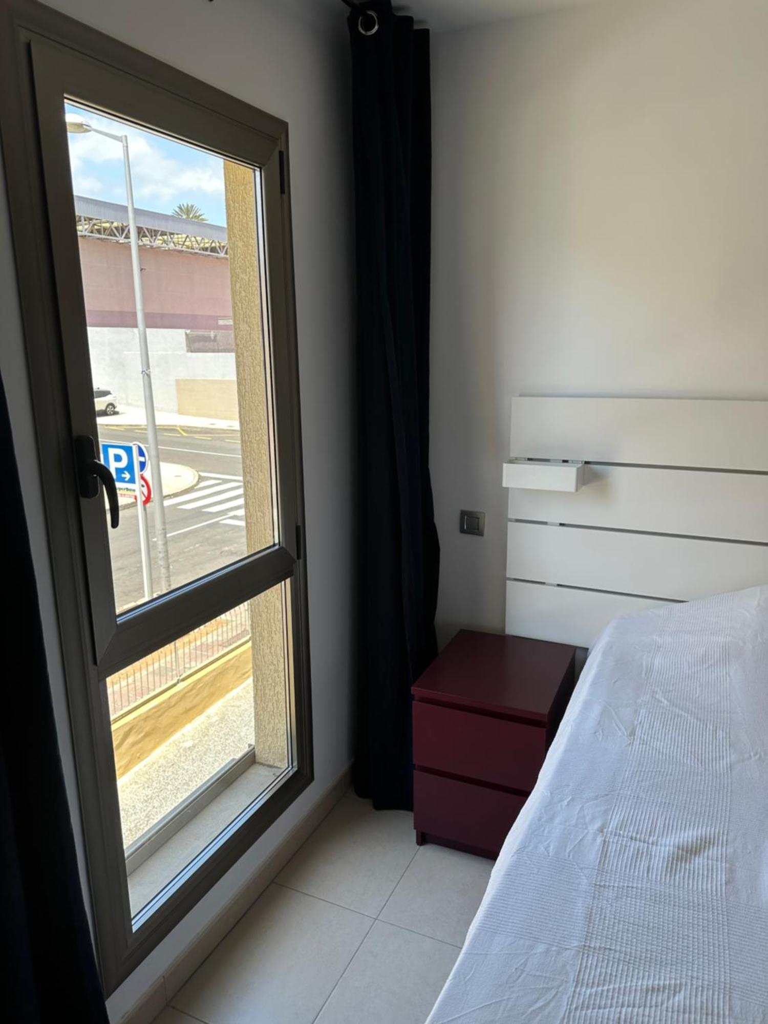 Alcala Seaside Apartment, Two Rooms, Private Parking Ngoại thất bức ảnh